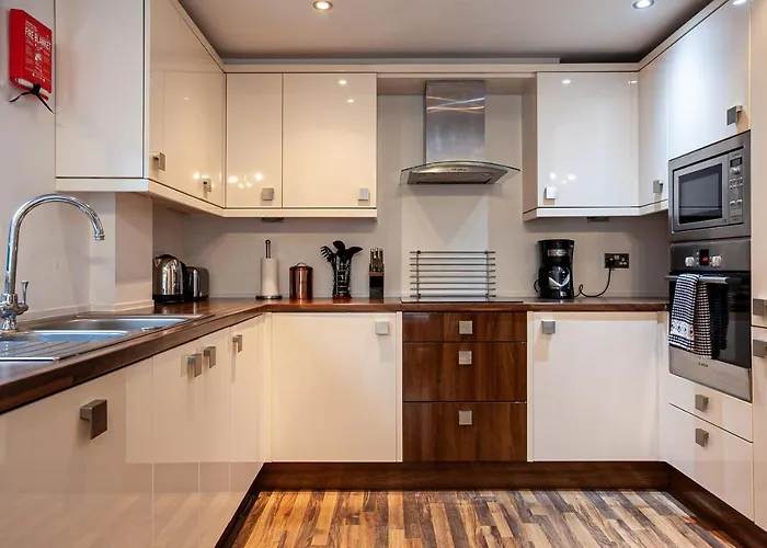 Dreamhouse Apartments Manchester City West
